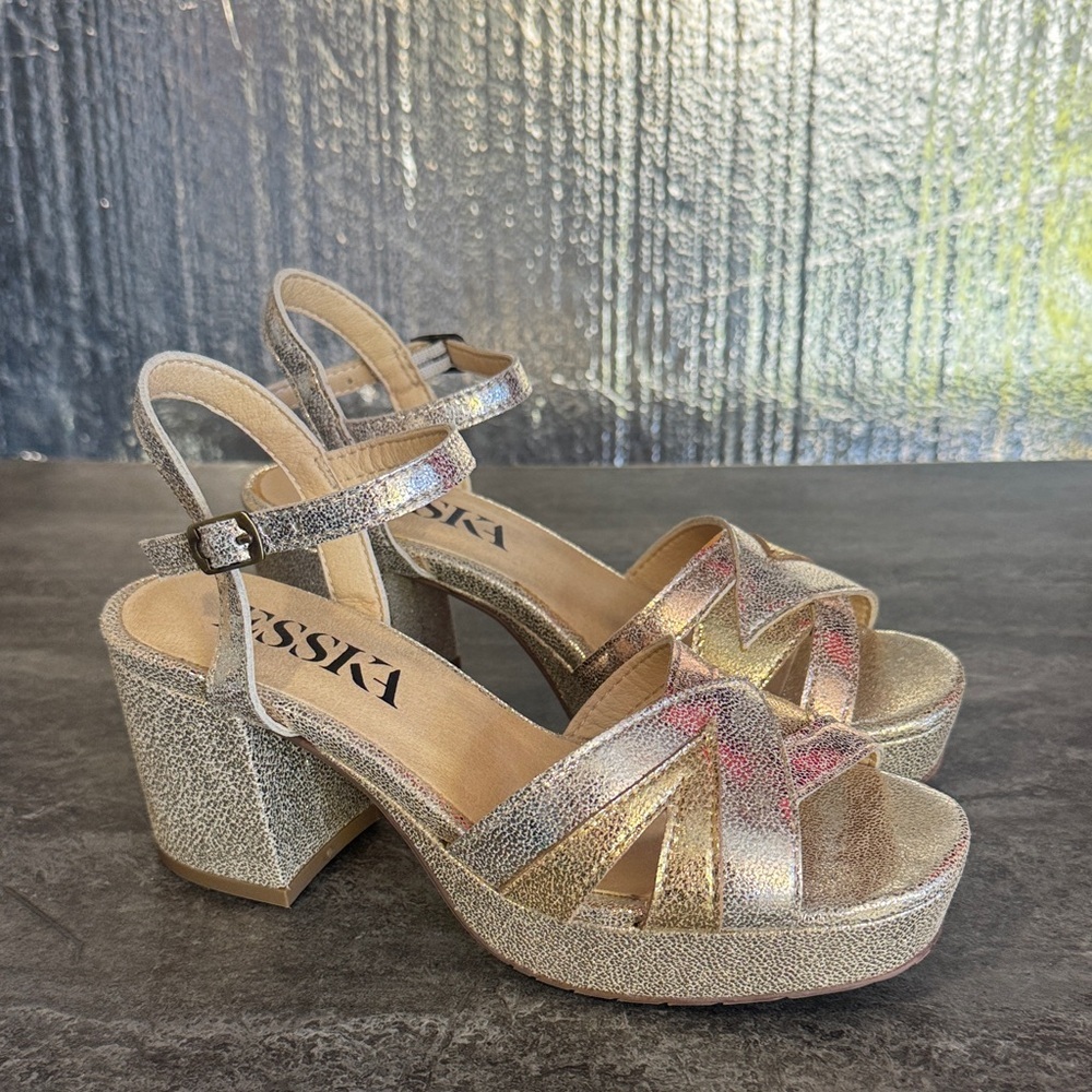 Esska Cleo Gold Heeled Sandals. 36 NEW NO BOX